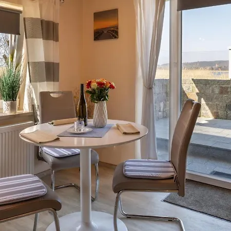 Apartment Seeblick - A48759 Neuensien
